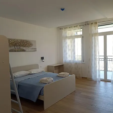 Edera Hall Inclusive Daire